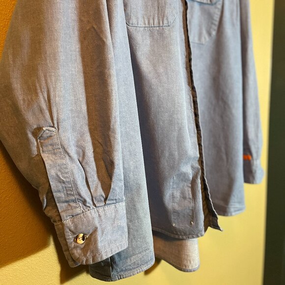 Flame-resistant chambray shirt with tortoise style buttons - Picture 2 of 11